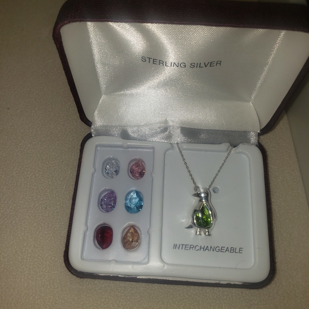 Sterling Silver Interchangeable Penguin Pendant Necklace With 6 Crystals.